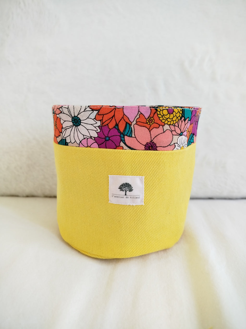 Cache pot panier artisanal cousu main tissu jaune vif