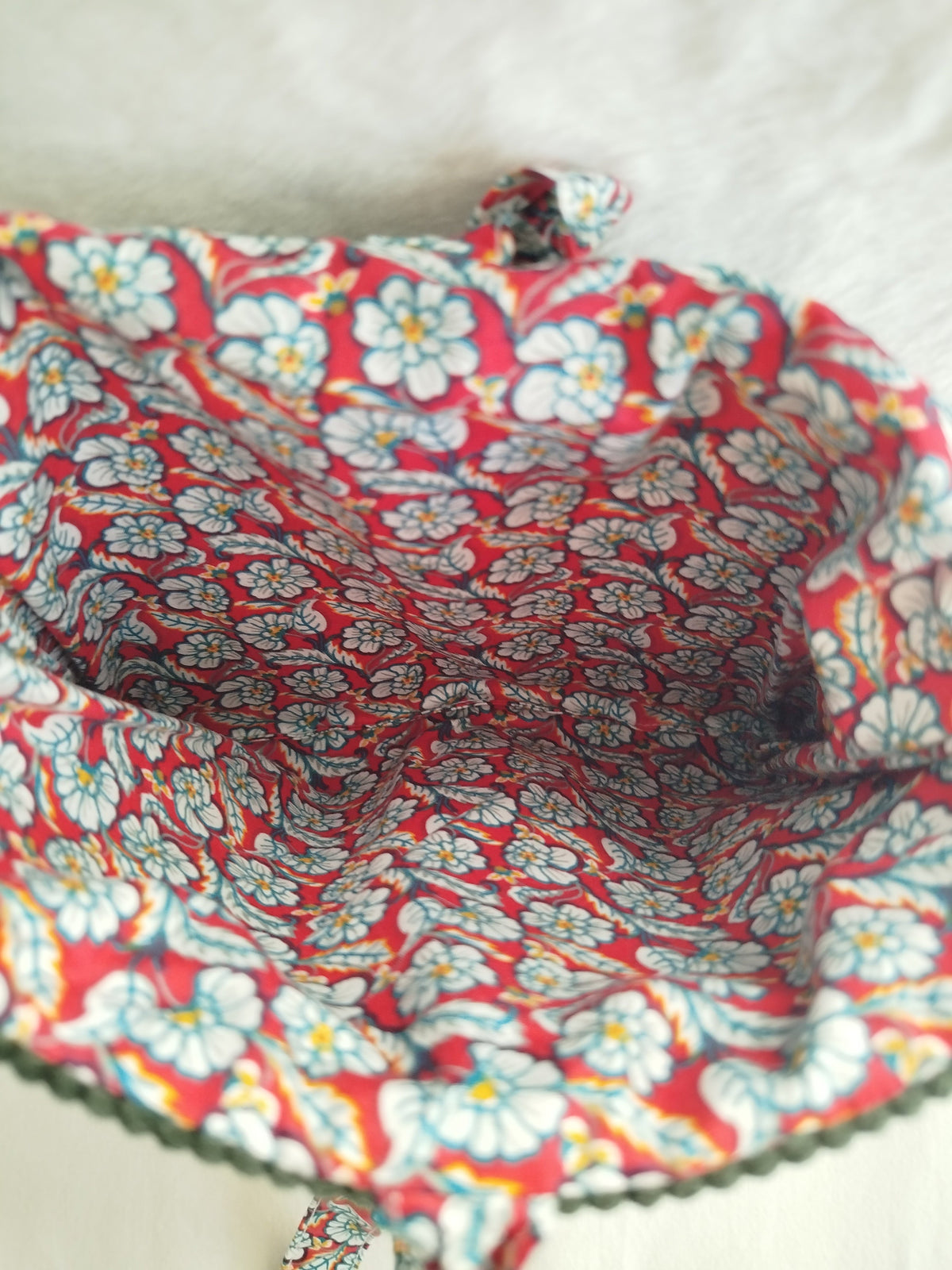 Pochette à livre artisanal cousu main tissu velours vert kaki