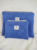 Pochette zippée artisanal cousu main tissus velours bleu