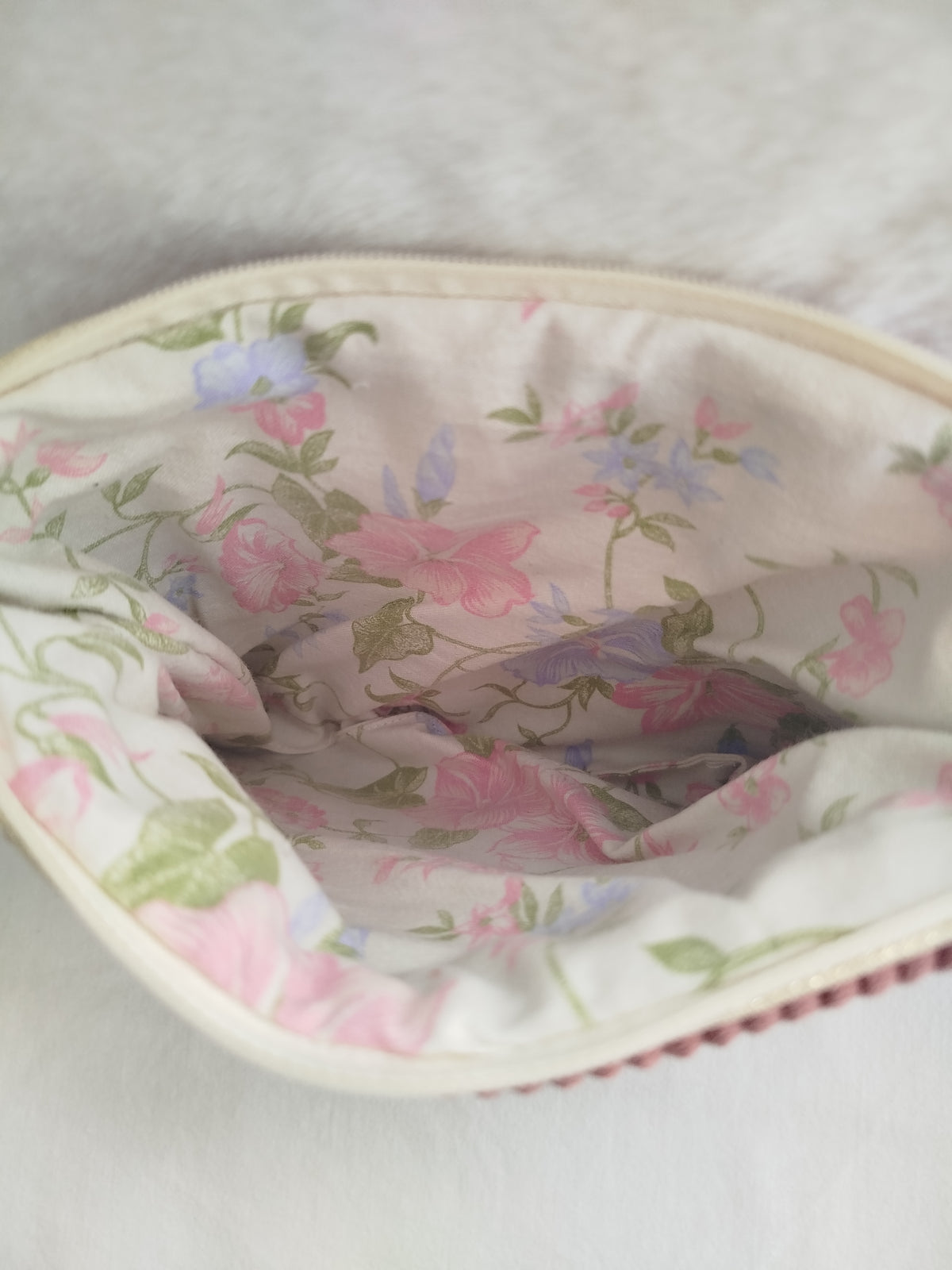 Pochette zippée artisanal cousu main tissu vieux rose