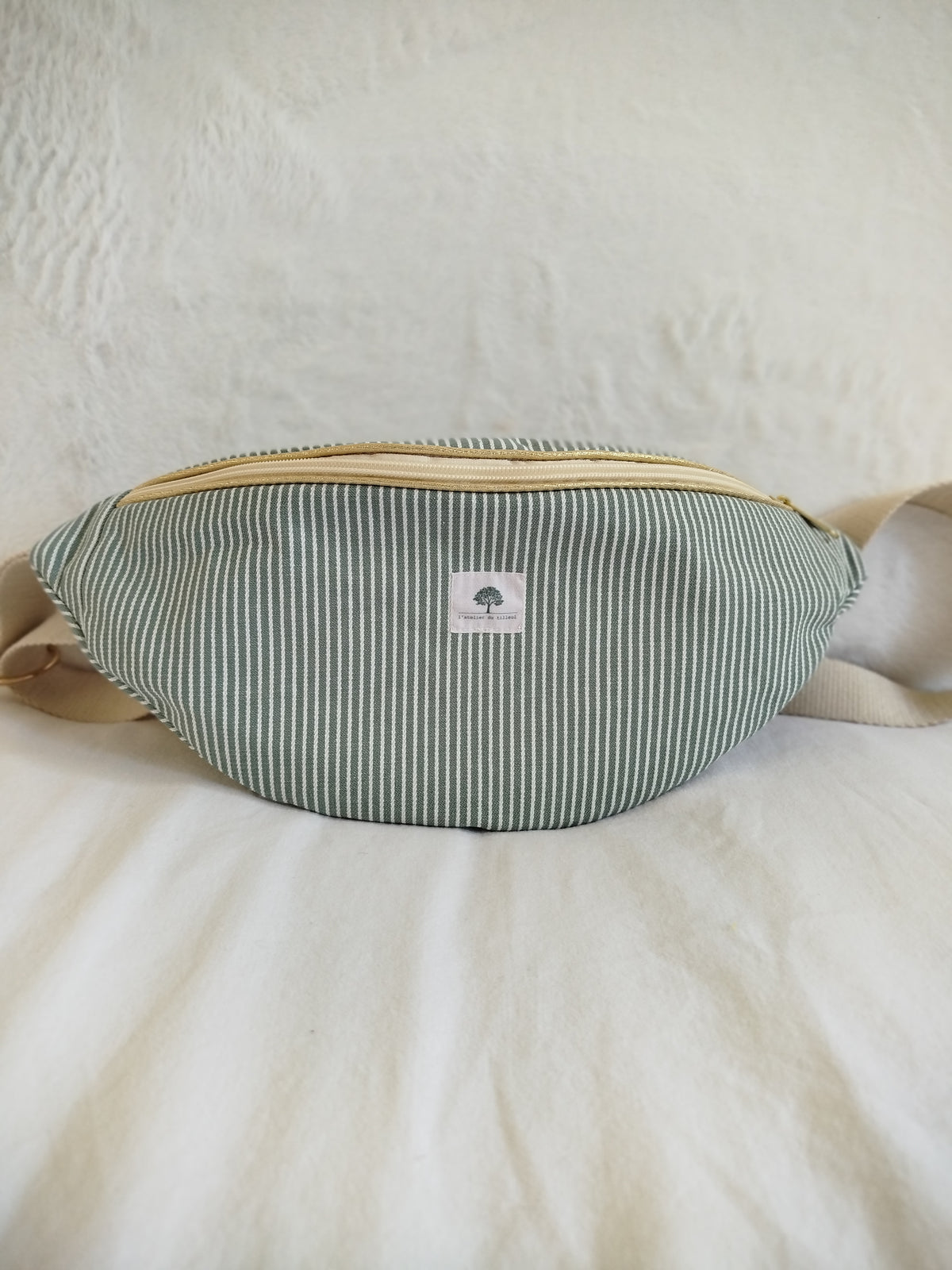 Sac banane artisanal cousu main tissu rayure vert sauge