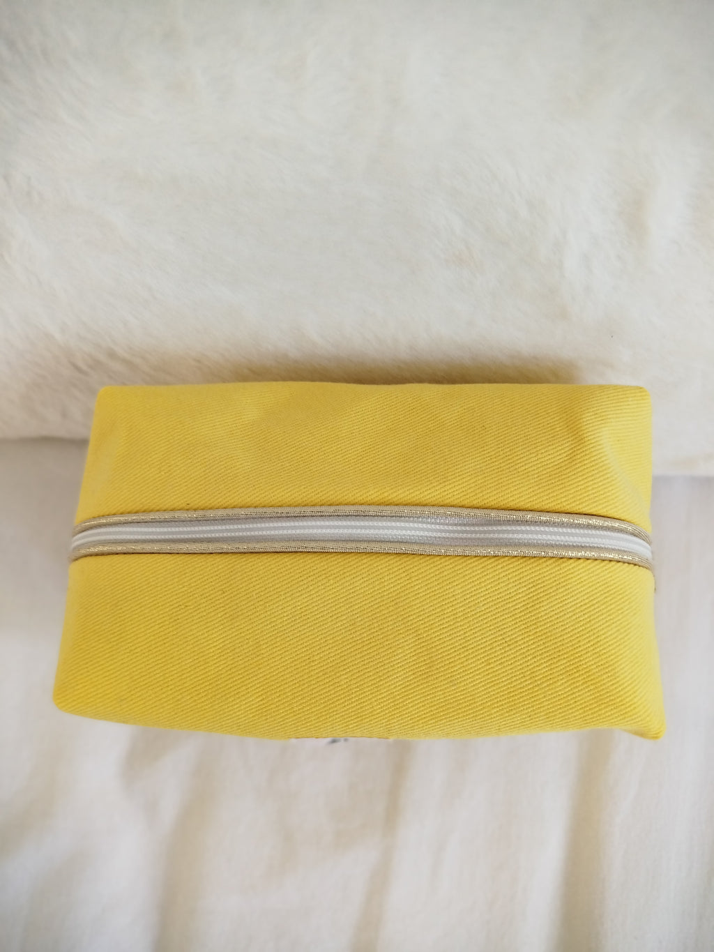 Trousse de toilette artisanal cousu main tissu jaune vif