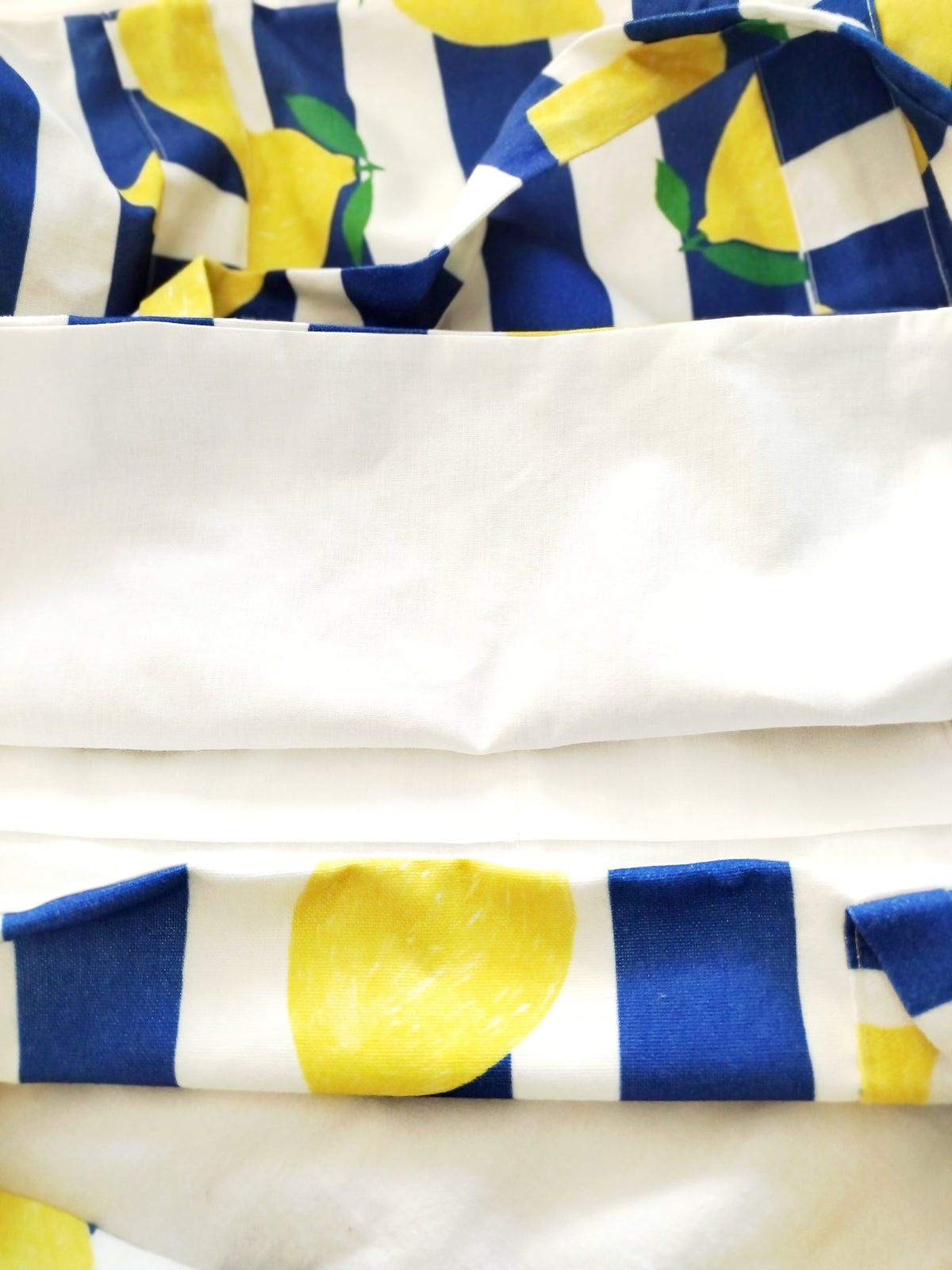 Intérieur du sac de plage artisanal citron - doublure coton blanc