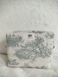 Trousse de Toilette Artisanale - Petit modèle toile de Jouy verte